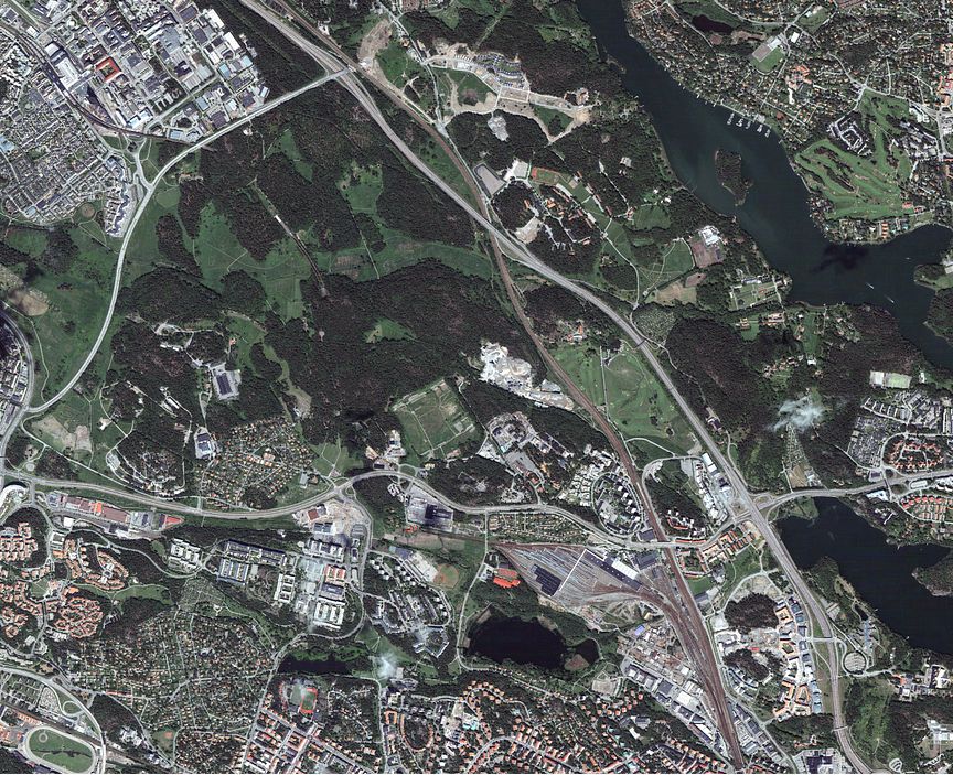 Ett exempel på hur det gröna Stockholm minskar. Här ser vi området runt Igelbäcken naturreservat i Stockholm, Sundbyberg och Solna kommun år 2003.