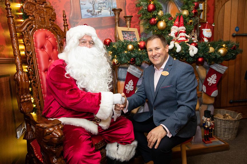 Center Parcs Longford Forest's General Manager, Daragh Feighery, welcomes Santa Claus to the Winter Wonderland