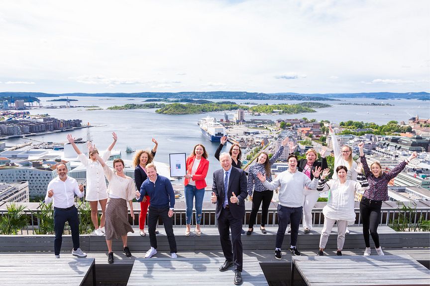 Medarbeidere feirer Norges beste arbeidsplass