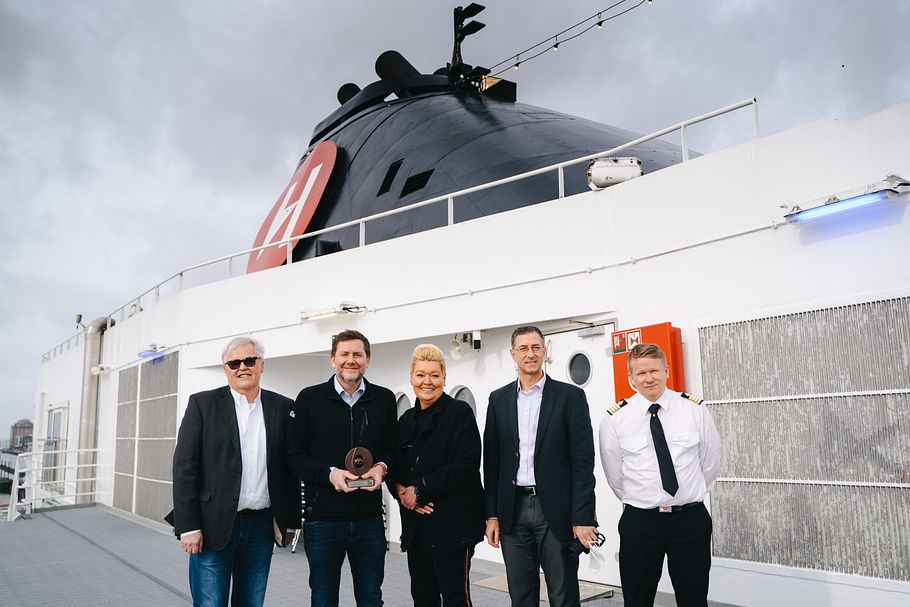 Hurtigruten Group CEO Daniel Skjeldam honoured for 'outstanding achievements' towards sustainability in the tourism industry (February 2022)