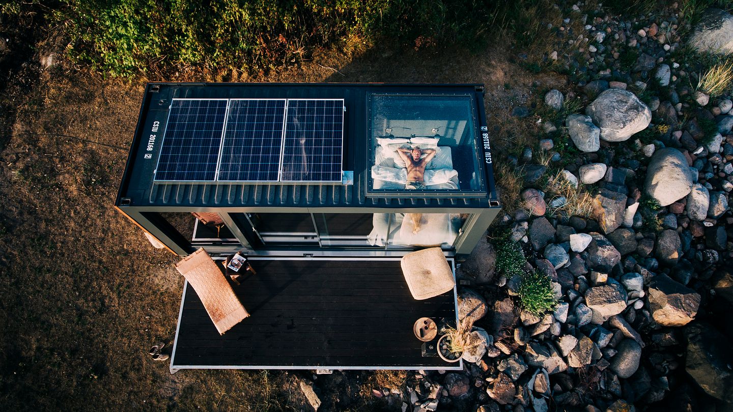 Overnattingsenhet med fornybar energi (Foto Morten Rakke/Nature Compact Living)