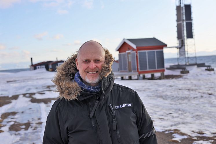 Christian Skottun CEO Telenor Svalbard at base station 4