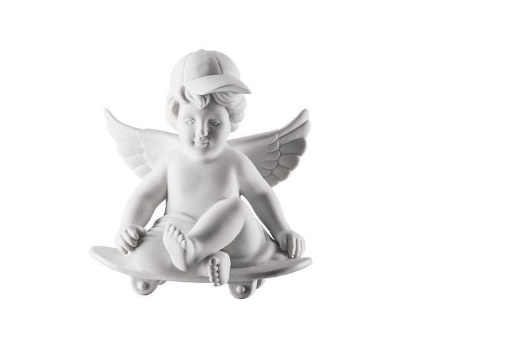 R_Angel_middle_size_with_skateboard_front