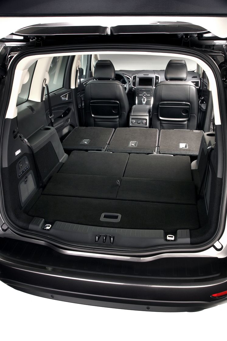 Ford viser ny Galaxy; Luksuriøs 7-seter med mer komfort og praktiske egenskaper