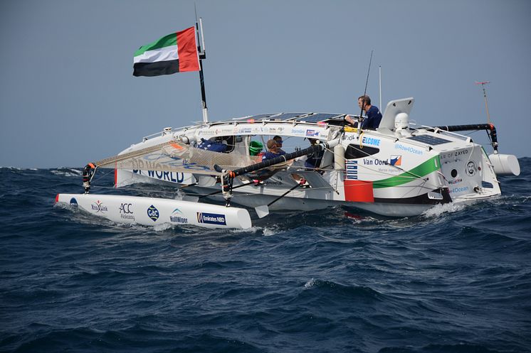 Hi-res image - Inmarsat - The four-man crew of Row4Ocean onboard 'Year of Zayed' during the Atlantic crossing