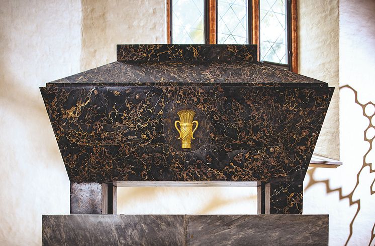 Erik XIV:s sarkofag, ritad av Jean Louis Desprez och utförd i Carrara i Italien, tänkt för Gustav III. Fotograf: Henrik Mill.