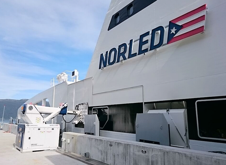 MoorMaster™ automated mooring unit at a passenger ferry berth in Norway
