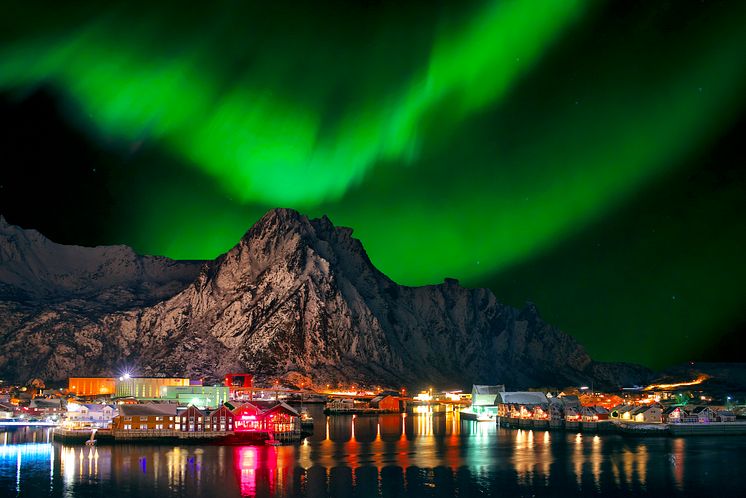 Northern_lights_Svolvar_Norway_HGR_101238_Photo_Photo_Competition