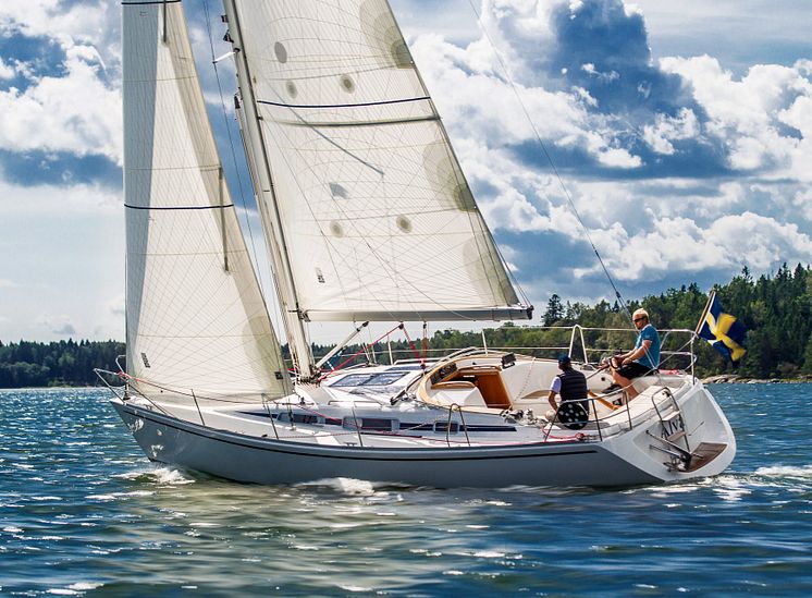 Linjett 34 är en av många svensktillverkade segelbåtar på Allt för sjön 2020.