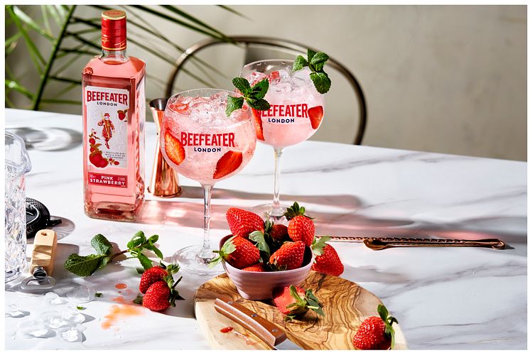 Beefeater_Pink_G&T_Cocktail