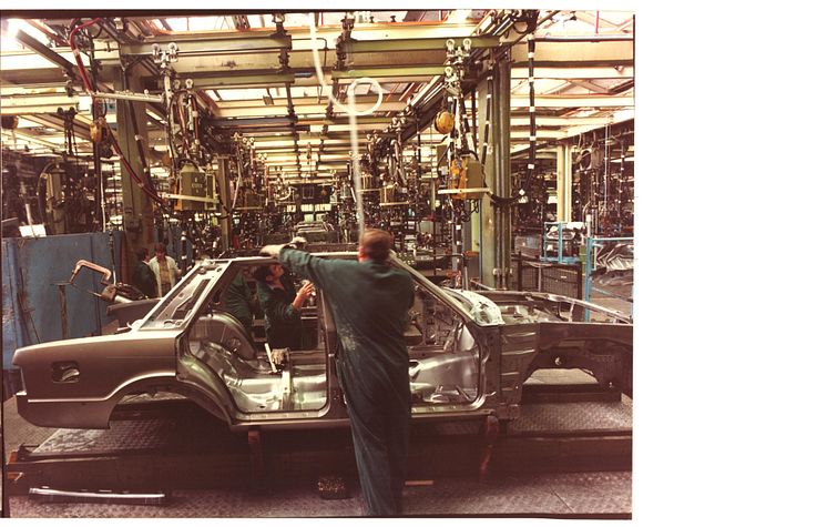 Ford-Plant-Cortina-Mark-VI-Body-Shop-No-1 001