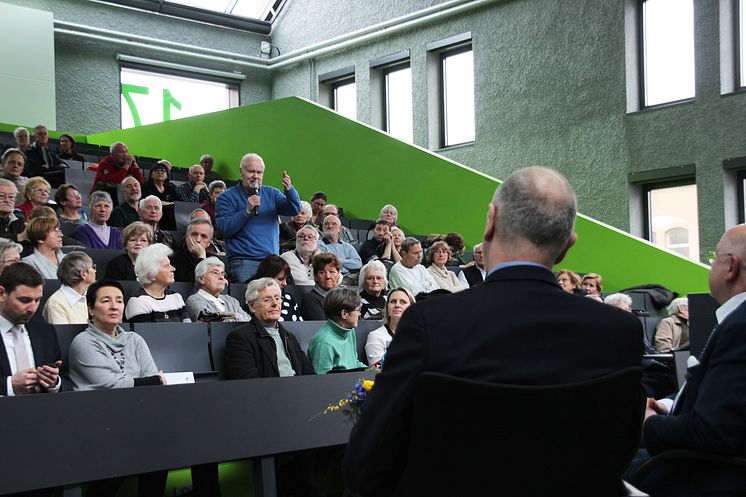 Ministerpräsident Dr. Dietmar Woidke eröffnete das 24. Sommersemester des Seniorenseminars der TH Wildaue