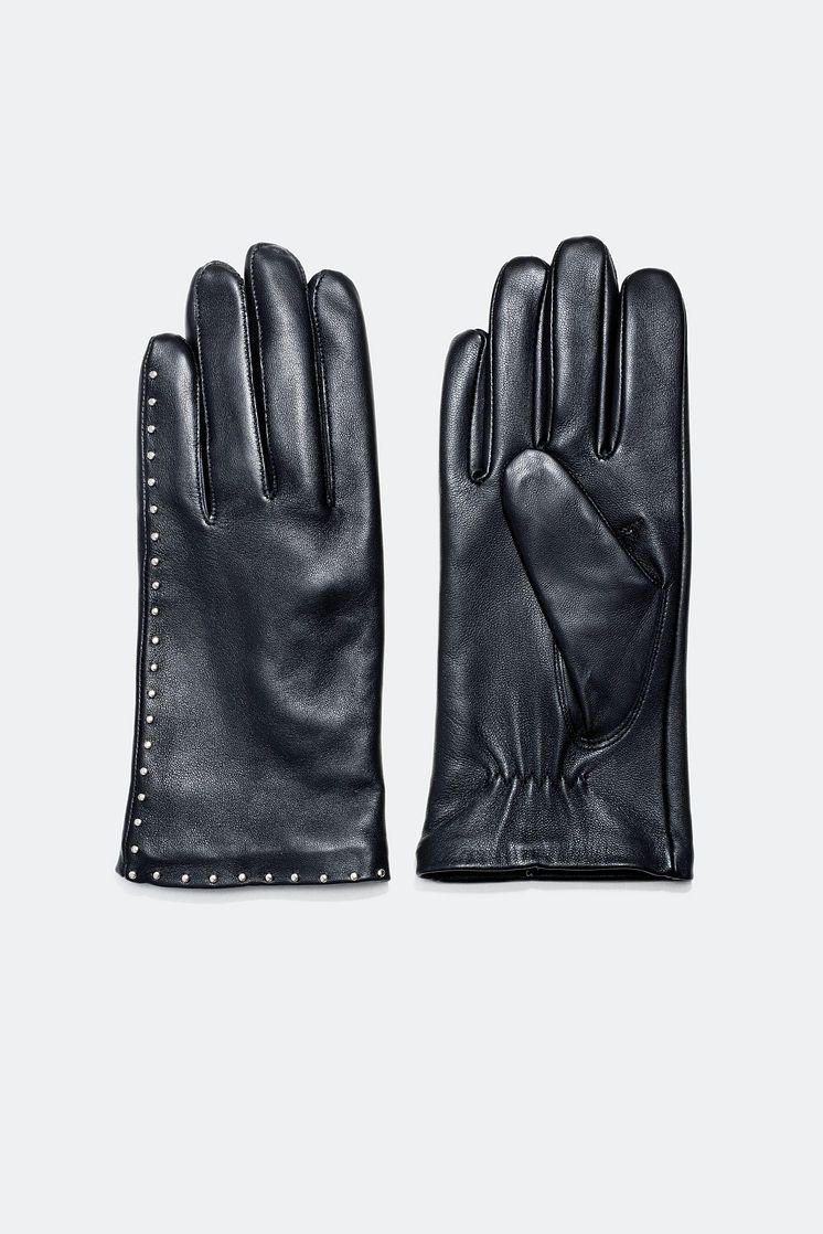 Leather gloves with studs