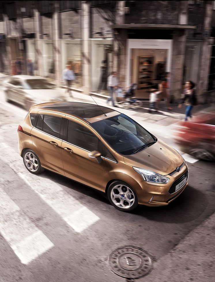 Nya Ford B-MAX har klassens bästa bränsleekonomi och lägsta koldioxidutsläpp – både med diesel och bensin