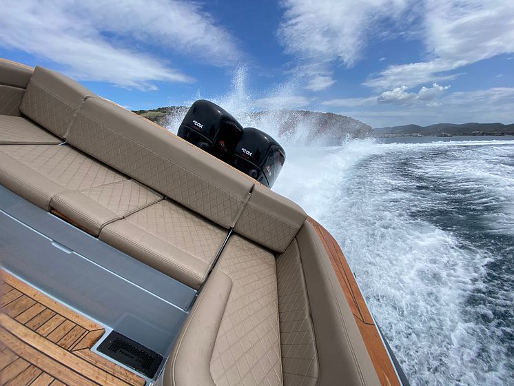 High res image - Cox Powertrain - Boating Industry Top Product Award