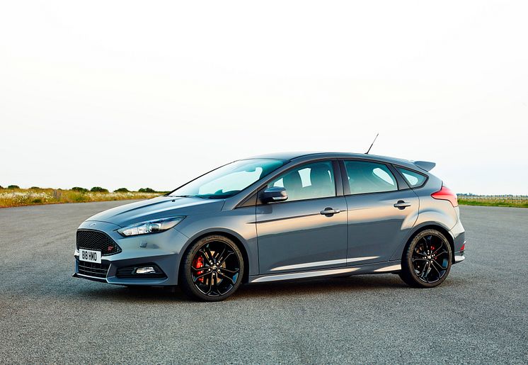NY FORD FOCUS ST - 6