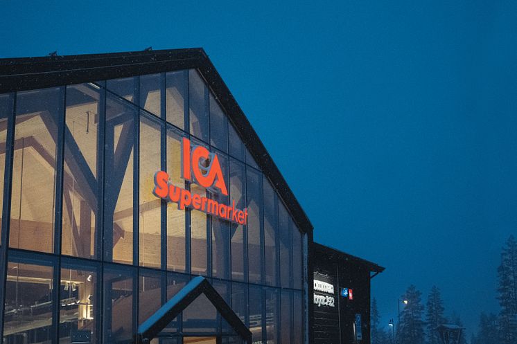 Entrén, ICA Supermarket, Lindvallen