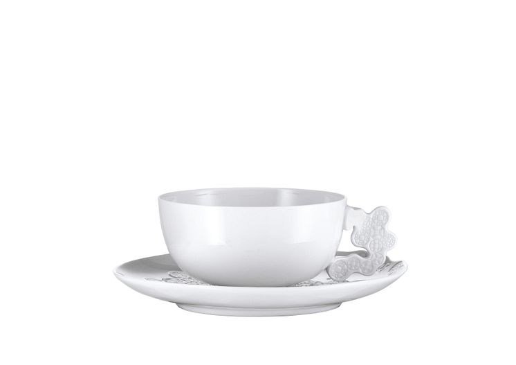 R_Landscape_White_Cup_And_Saucer_4_Low