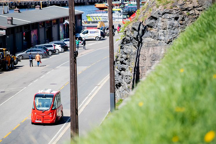 Bilde av selvkjørende buss på Akershusstranda