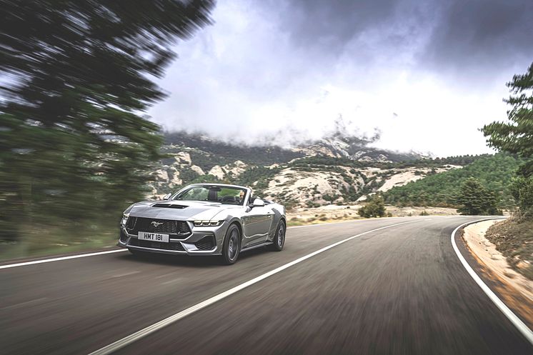 2024 FORD MUSTANG CONVERTIBLE (14)