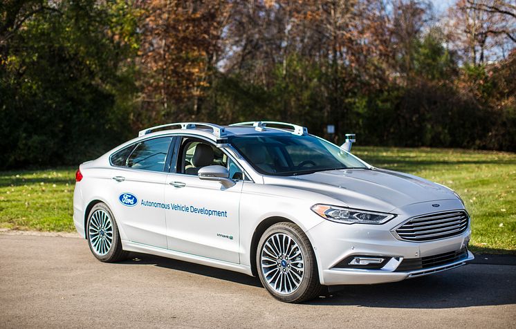 Ford presenterar nästa generations självkörande Ford Fusion.