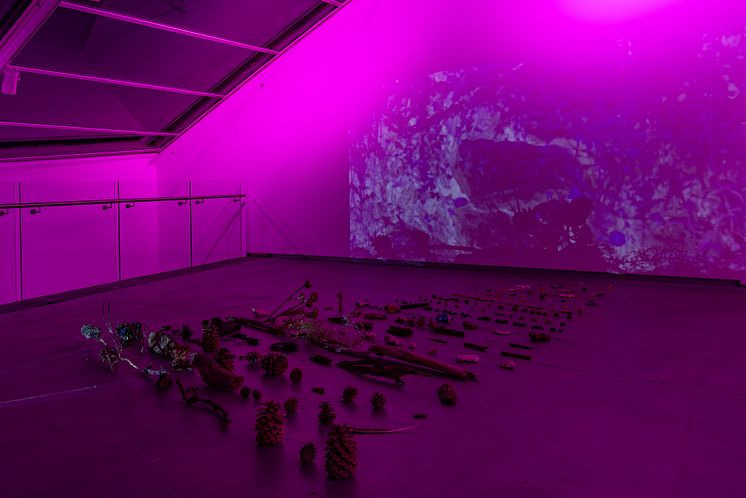 Exhibition view, Basel Abbas og Ruanne Abou-Rahme, An echo buried deep deep down but calling still, 2023. 