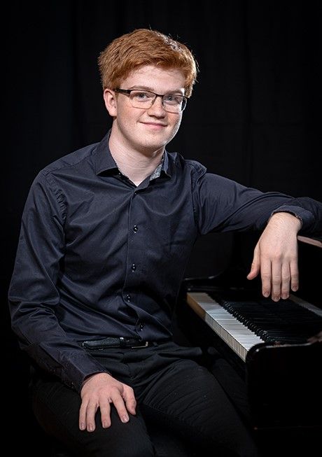 Vilhelm Moqvist, piano.jpg