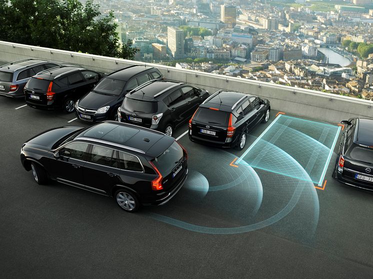 The_all_new_Volvo_XC90_Park_Assist_Pilot_ FOTO_Volvo Cars