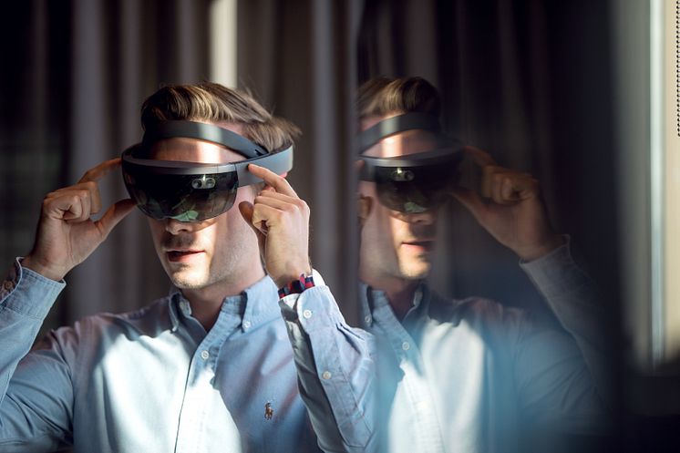 MIXED REALITY: Ved bruk av HoloLens-teknologi i bygg- og anleggsbransjen kan man «se» strukturer og løsninger før de blir bygget. Foto/illustrasjon: Sopra Steria
