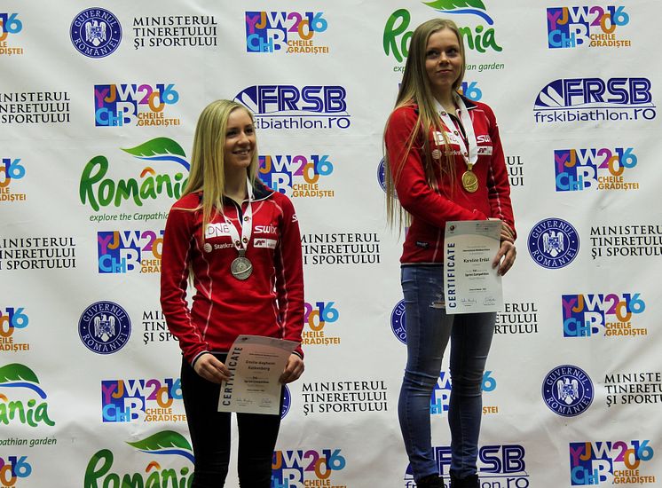 Karoline Erdal og Emilie Kalkenberg, medaljeseremoni, sprint kvinner ungdom, junior-VM