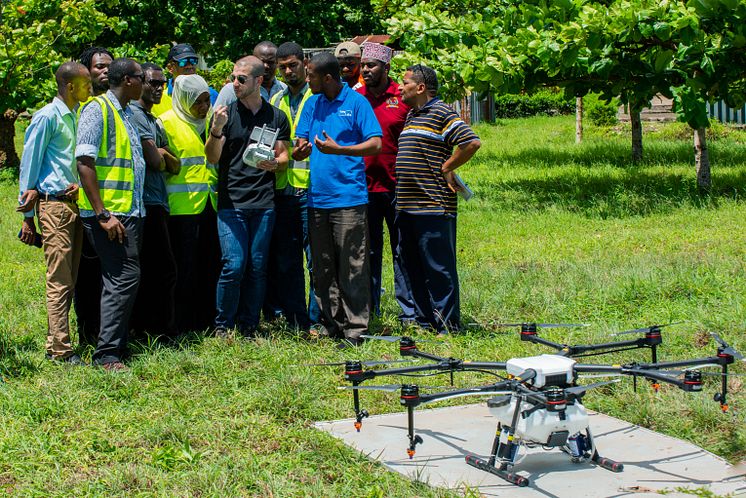 Training session on the DJI Agras MG1-S spray drone against malaria