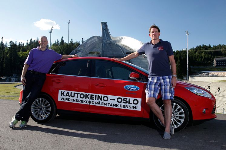 Knut Wilthil og Henrik Borchgrevink satte verdensrekord i økonomikjøring med Ford Focus med den prisbelønte 1.0-liters EcoBoost-motoren