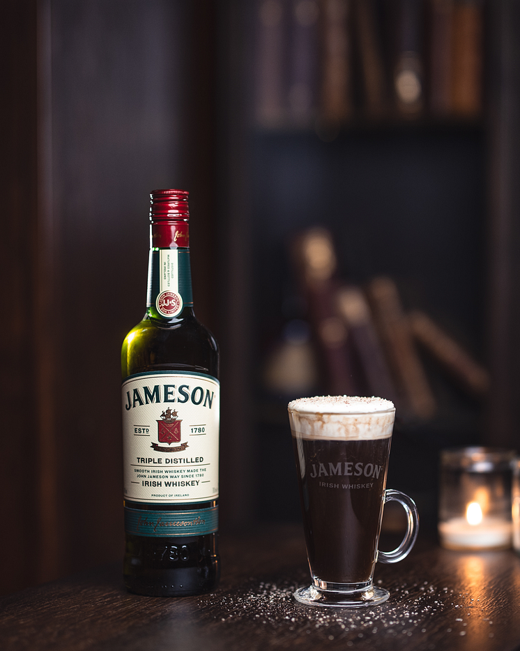 Jameson Irish Coffee drinkshot.png