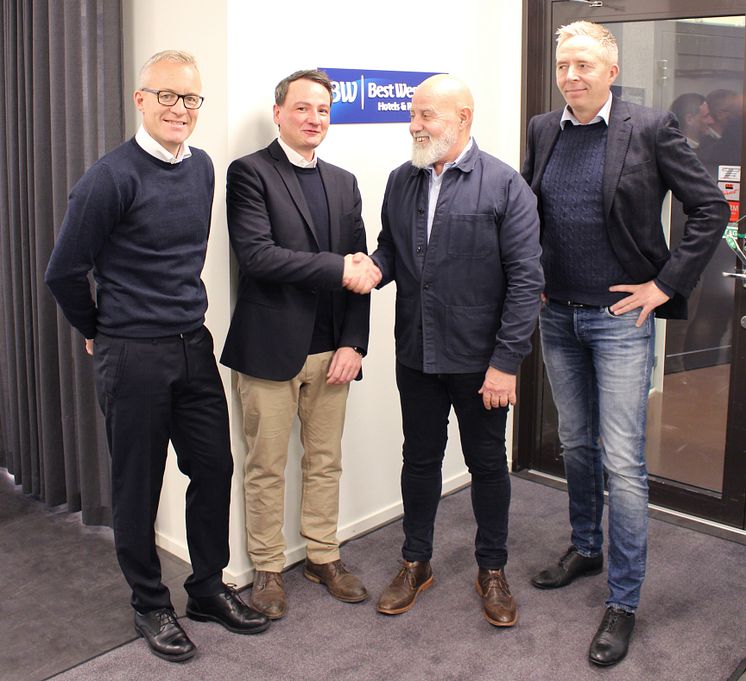 På bilde fra venstre: Egil Messmer (CEO Wexus), Matthias B. Tanski (CEO CIC Hospitality), Johan Kukacka (CEO Best Western Skandinavia), Ronny Granli (Teknisk Direktør Wexus)