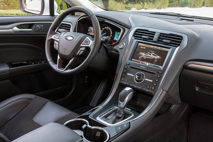 Nye Ford Mondeo Hybrid, interiørbilde