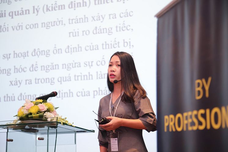 Ms. Vu Thi Hong Hanh, the Vietnamese Standards Department STAMEQ.