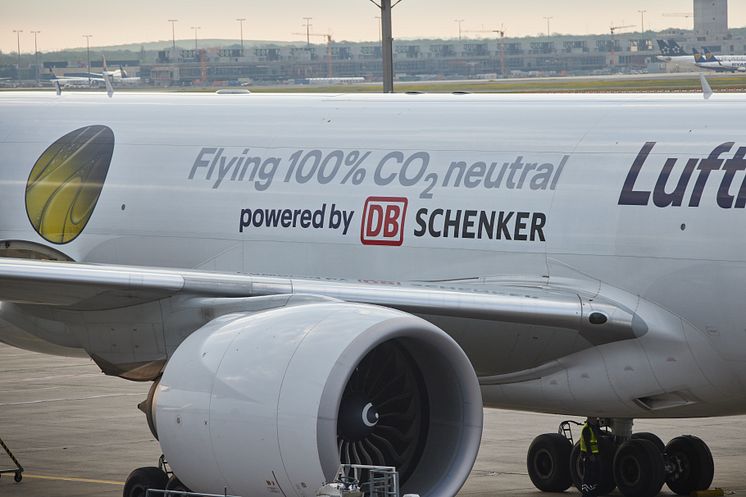 B777F D-ALFG "Flying 100% CO2 neutral powered by DB Schenker"