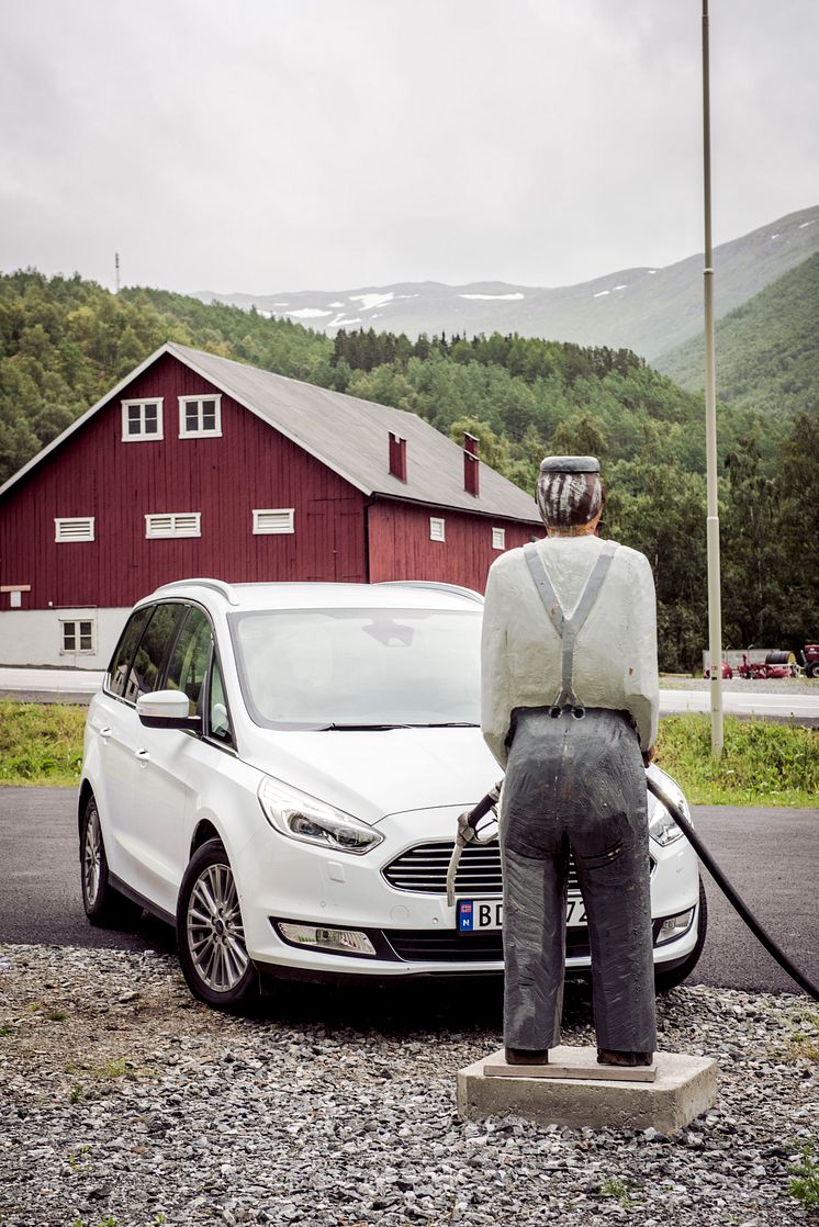 Endelig er nye Galaxy på plass i Norge - nå også med AWD