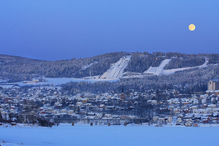 Lillehammer in the moonlight - Jørgen Skaug