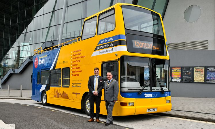 Go North East MD, Martijn Gilbert, and Mayor of Gateshead, Councillor Michael Hood, at the launch of NewcastleGateshead Toon Tour