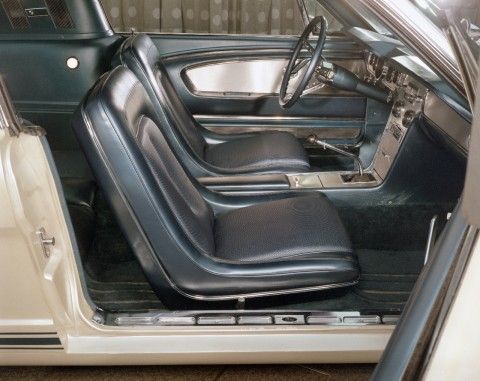 Edsel Ford II's 1965 Ford Mustang Fastback, innvendig