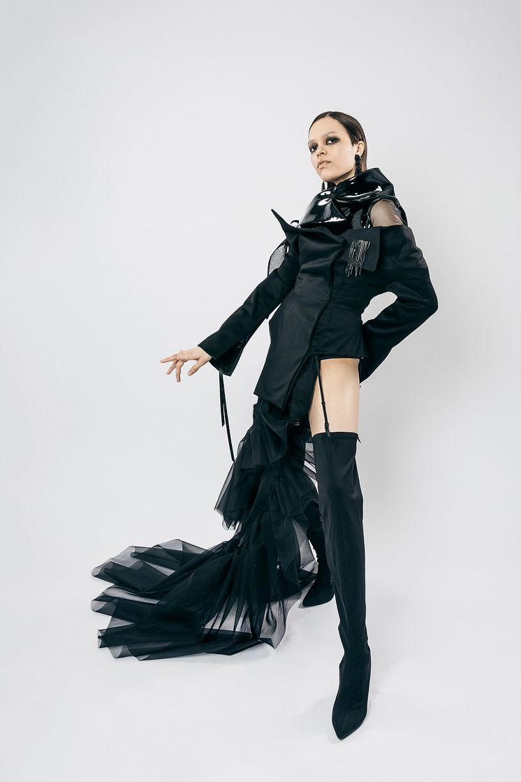 Sergio Castiglioni – Couture Black