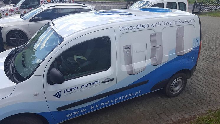 Bluewater national distributor in Poland, Kuna System, runs its own fleet of service vehicles
