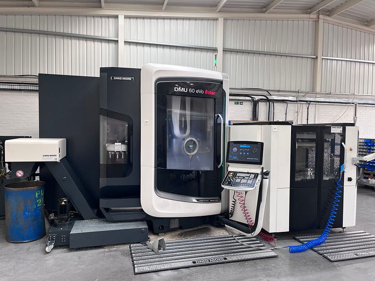 3 DMG MORI DMU 60 eVo Linear 5-Axis Machining Centre with Pallet Loading System
