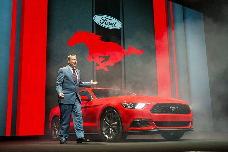 Styreformann i Ford Motor Company Bill Ford ved nye Ford Mustang som skal lanseres i Europa og Norge sensommeren 2015