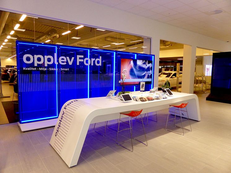 FordStores inntar Norge
