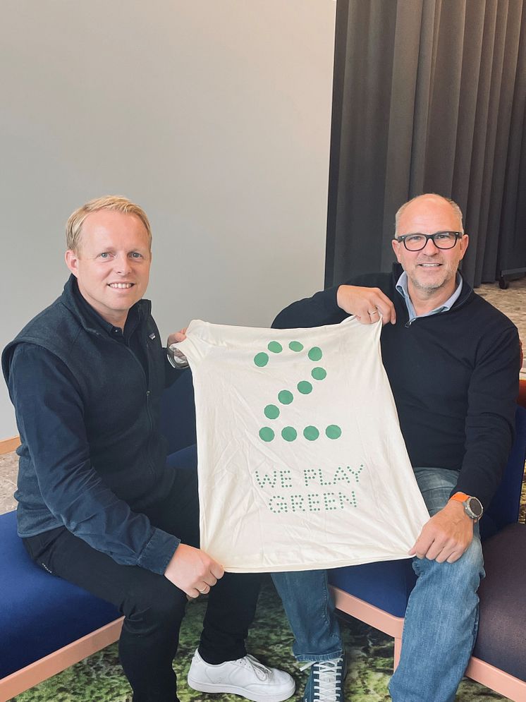 Audun Bryn i Telia Norge (t.v.) og Espen Thorsby, styreleder i We Play Green