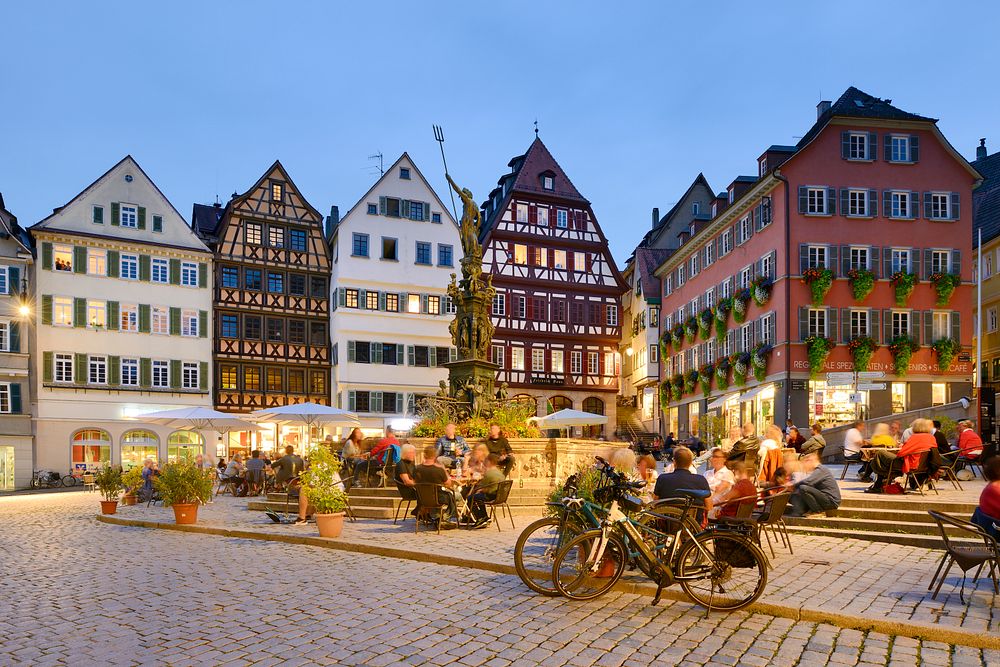 Tübingen: Marketplace in the evening © GNTB/Francesco Carovillano