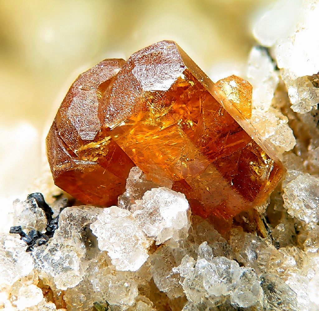 Crystals of bastnäsite-(Ce) 